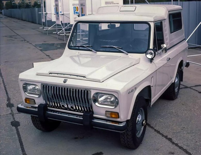 Румынский джип Аро