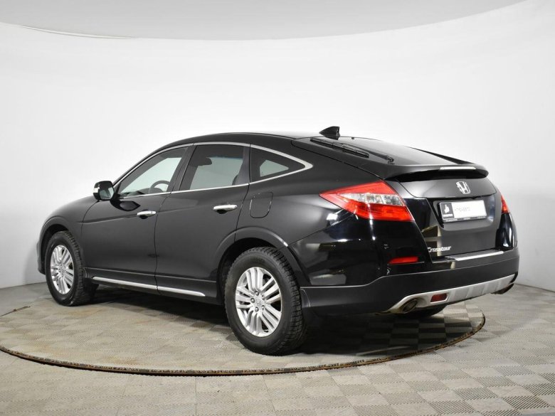 Хонда лифтбек кросстур