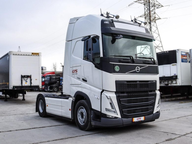 Седельный тягач вольво