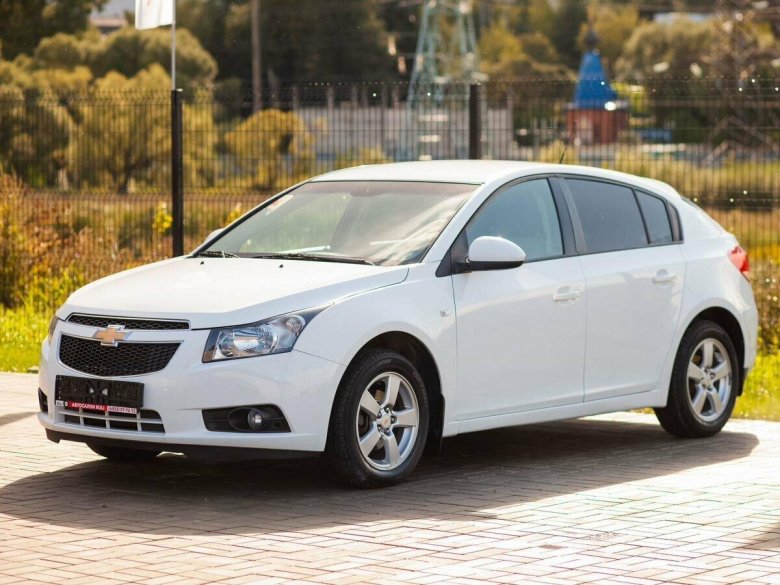 Chevrolet cruze 2014 хэтчбек