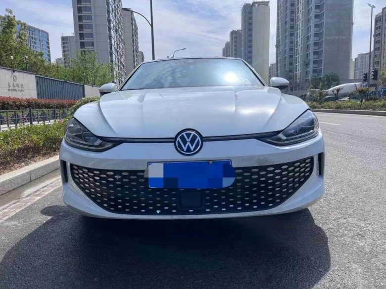 Автомобиль volkswagen
