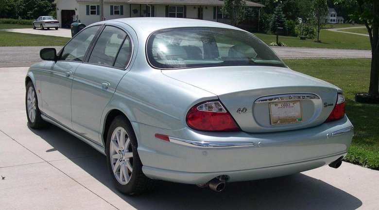 Ягуар с тайп 2001