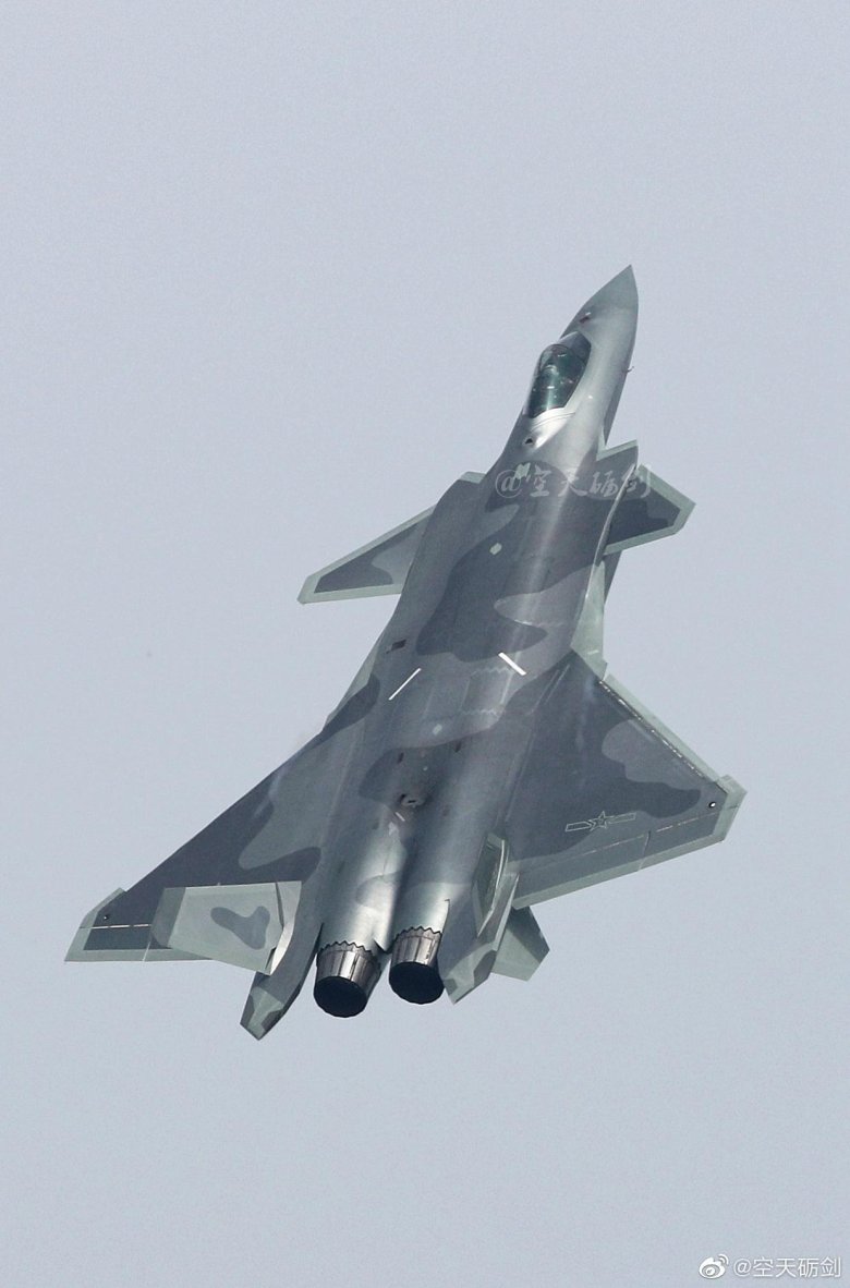 J-20 истребитель