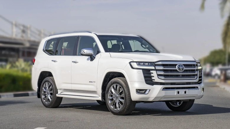 Toyota land cruiser 300