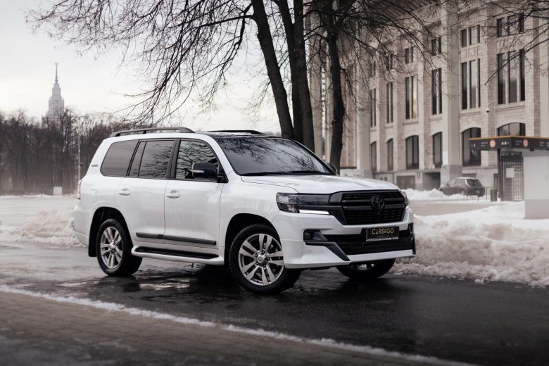 Тойота ленд Крузер 200 2024