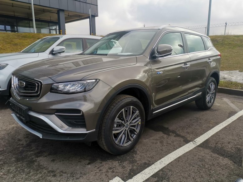 Geely Atlas Pro Titanium Gray