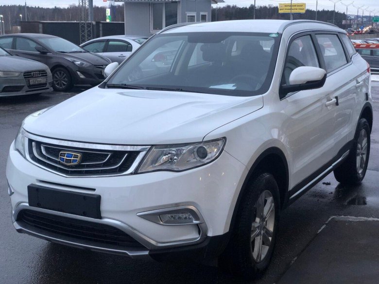 Geely Atlas 1 белый