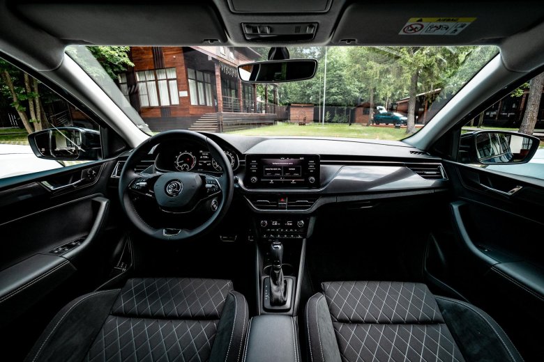 Шкода Рапид 2021 салон