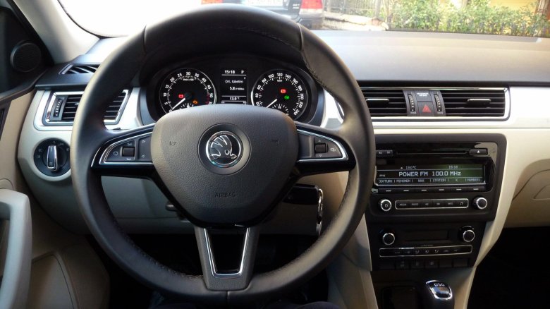 Шкода рапид 2014 салон