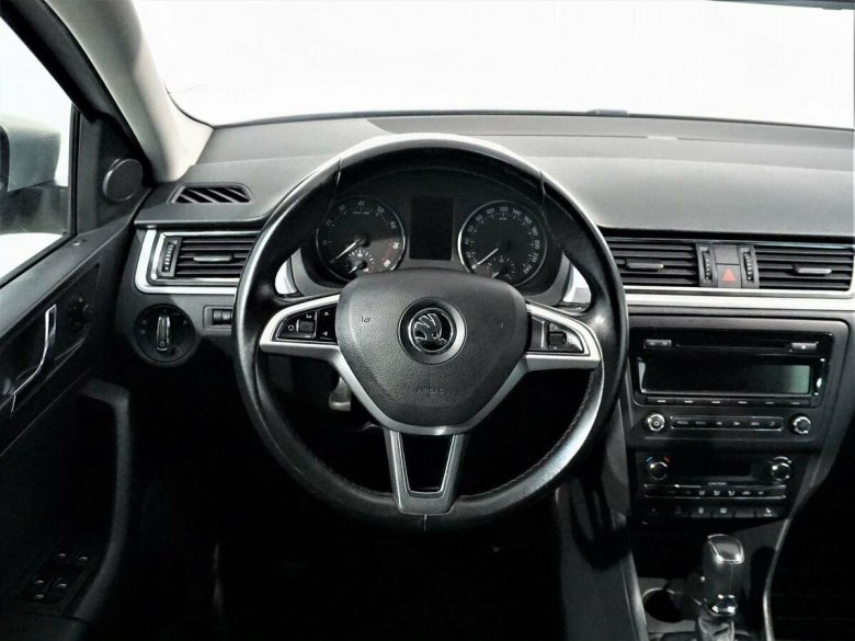 Шкода рапид 2015 салон