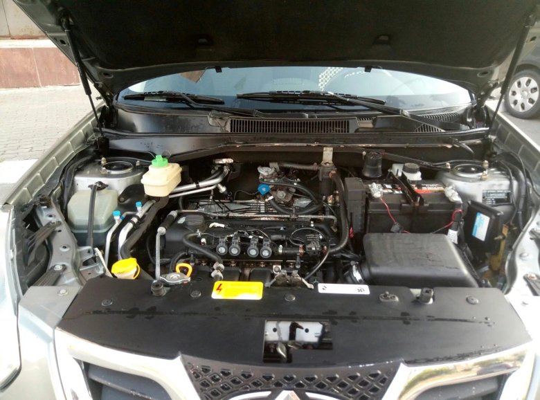 Тигго черри подкапотное пространство 1.8