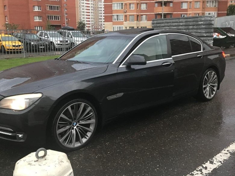 Бмв 7 серии 2012