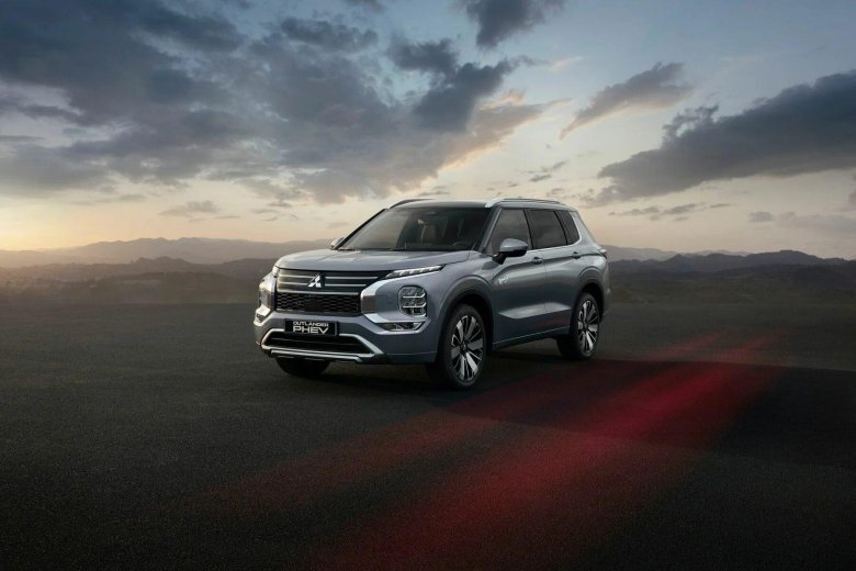 Mitsubishi outlander 2025