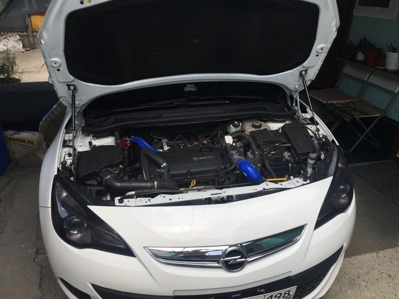 Капот Opel Astra j GTC