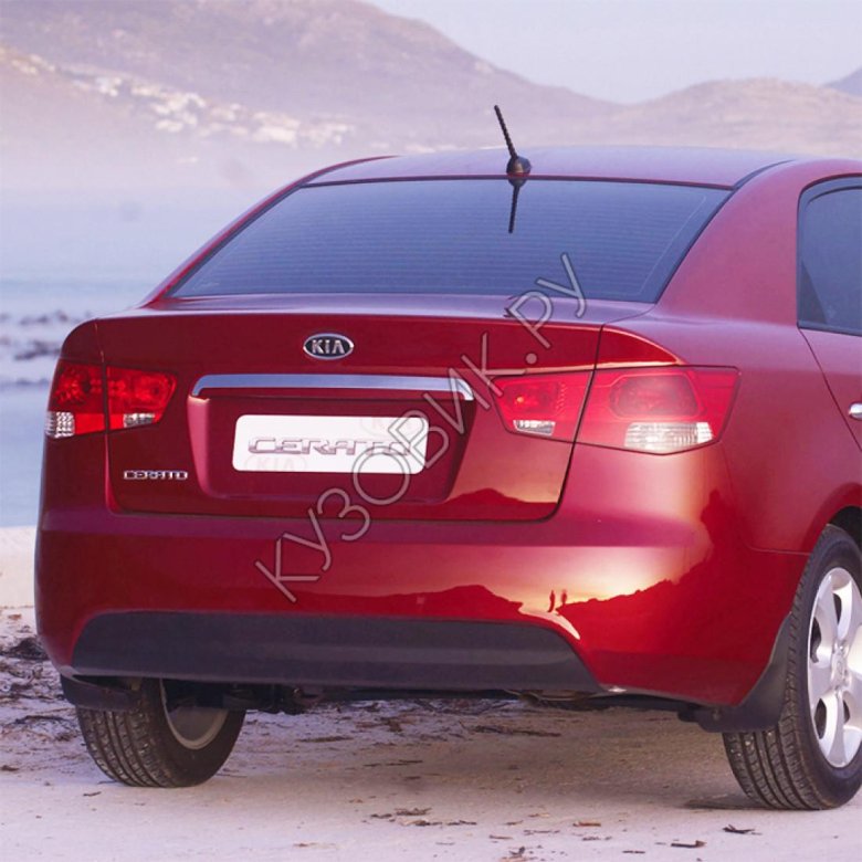 Kia Cerato 2 сзади