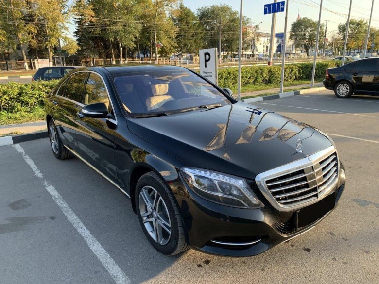 Мерседес седан черный 2022 года