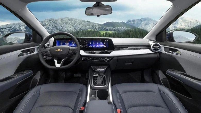 Шевроле монза салон