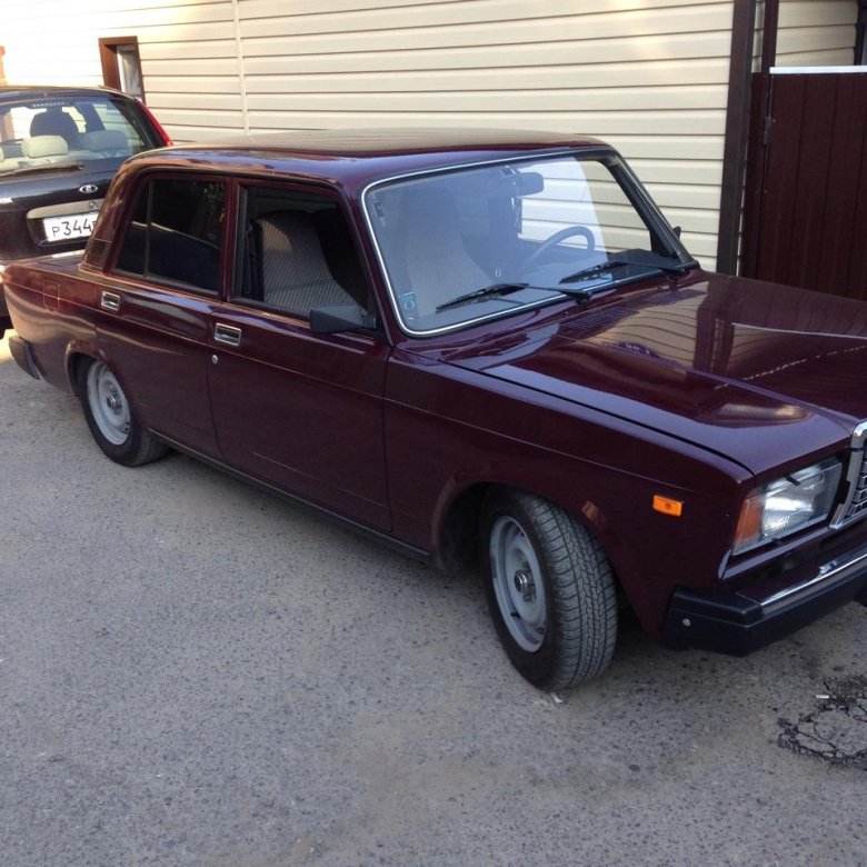 ВАЗ 2107 бордовая