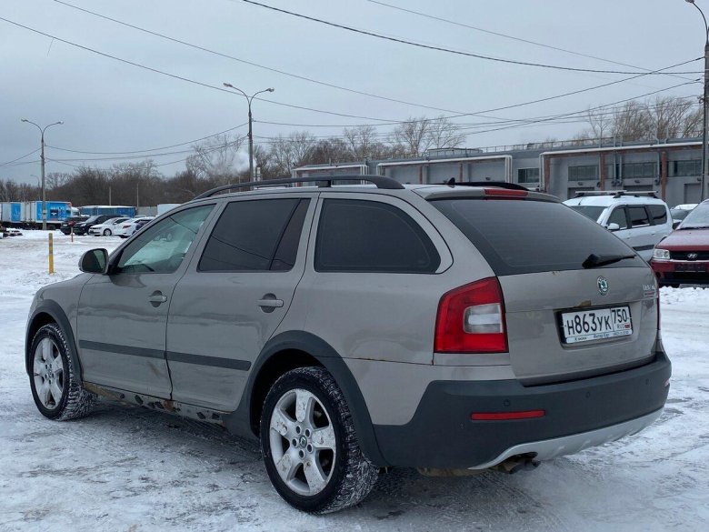 Шкода октавия скаут универсал