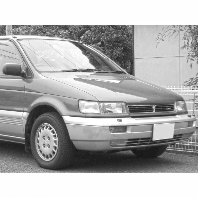 Mitsubishi Chariot 2 поколение