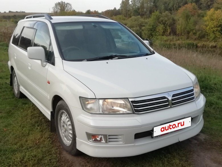 Mitsubishi chariot grandis 1999