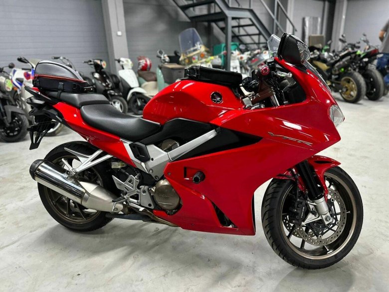 Honda vfr 800 2014