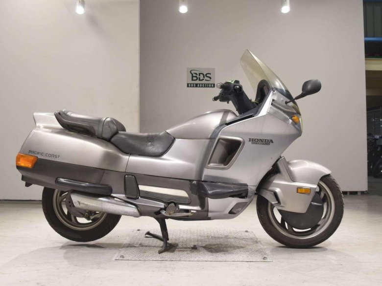 Хонда Пацифик Коаст 800