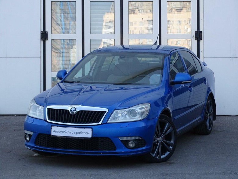 Шкода Октавия 2012 синяя