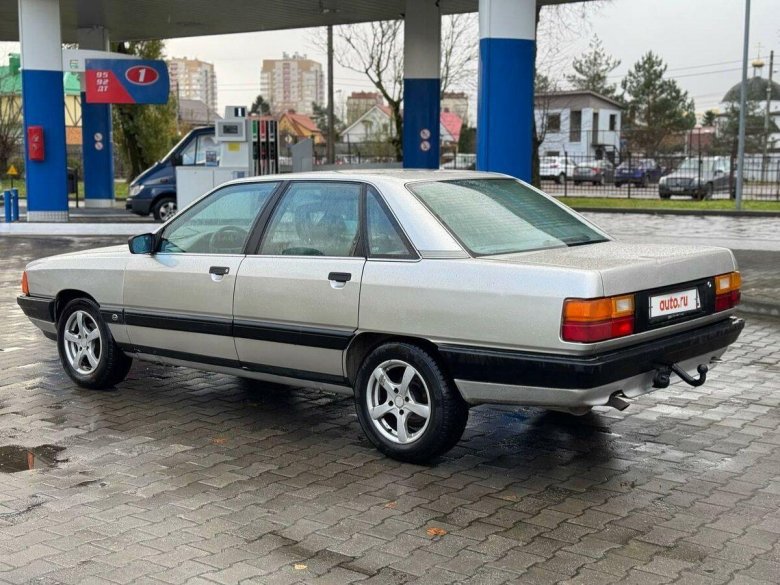 Ауди 100 1987