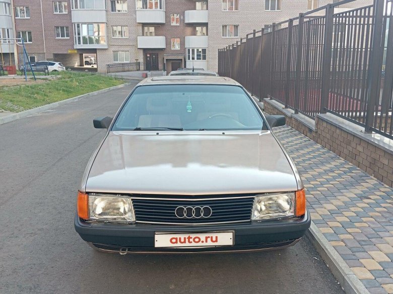 Audi 100 iii