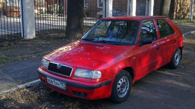 Шкода Фелиция 1998 красная