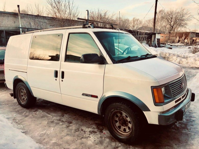 Chevrolet astro van