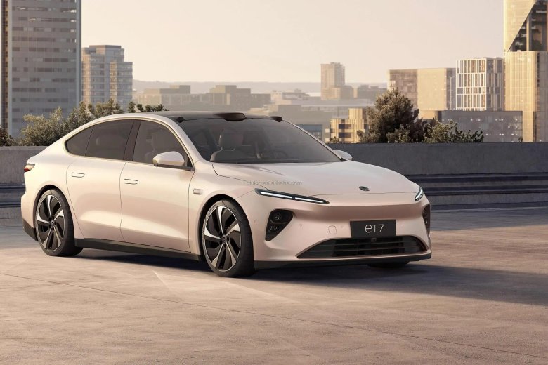 Китайская электромобиль