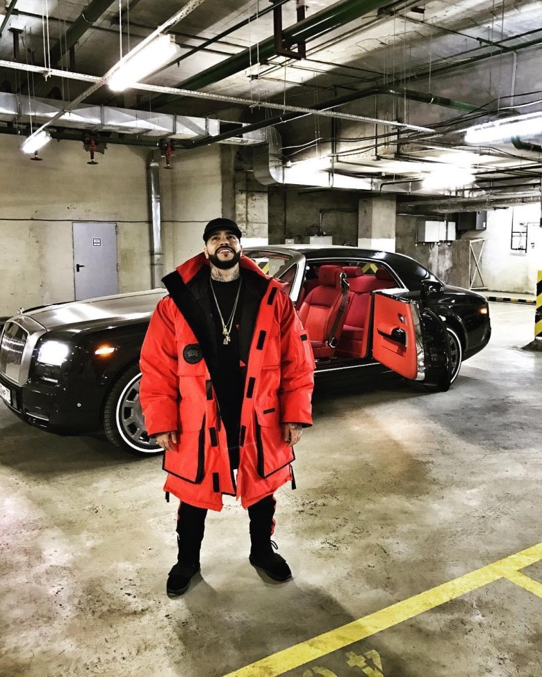 Автомобиль басты