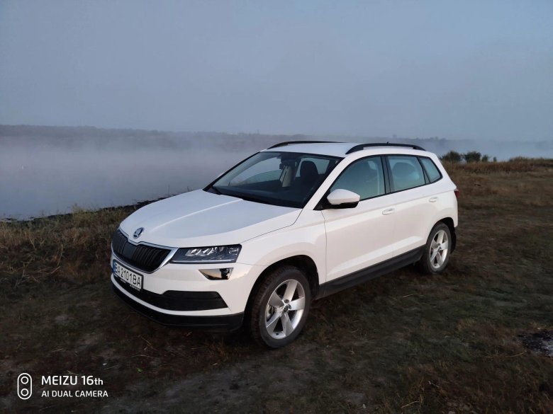 Шкода Карок белый