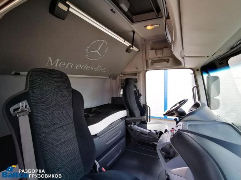 Мерседес-Бенц Актрос 2020 салон
