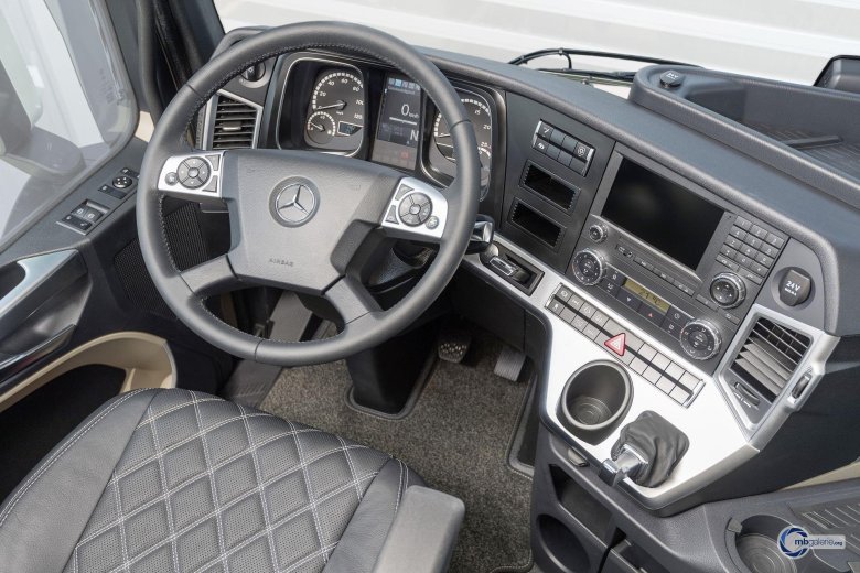 Мерседес Бенц Актрос 2018