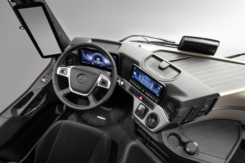 Mercedes Actros 2024