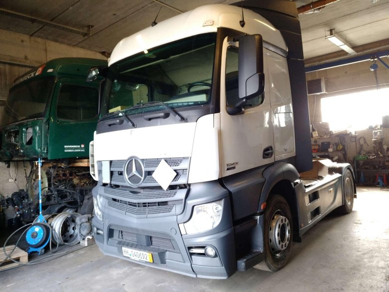 Кабина Мерседес Актрос мп4