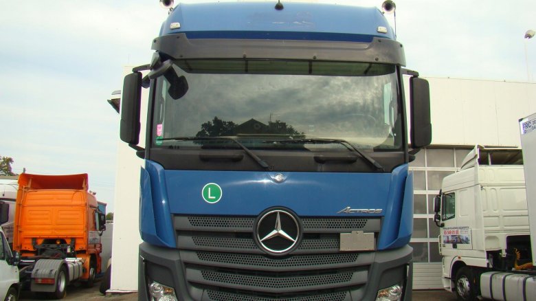 Мерседес Бенц Актрос мп4