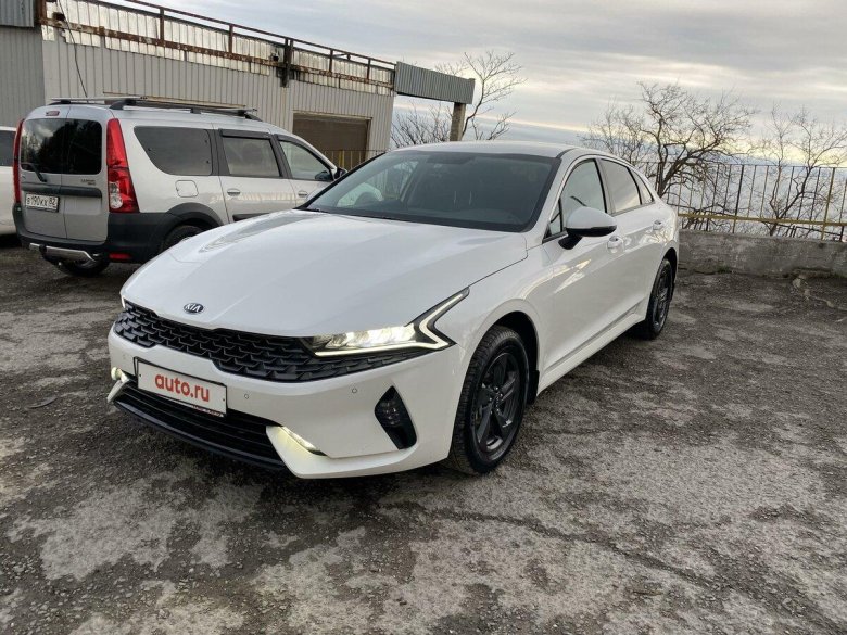 Киа к5 белая