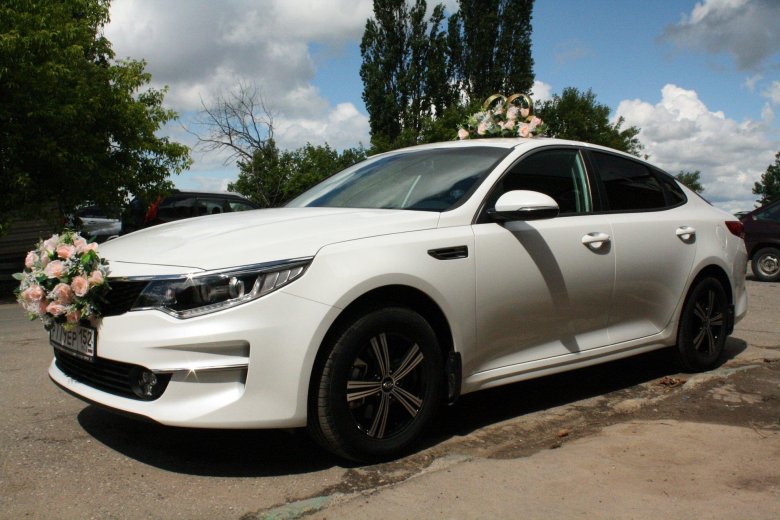 Kia k5 белая