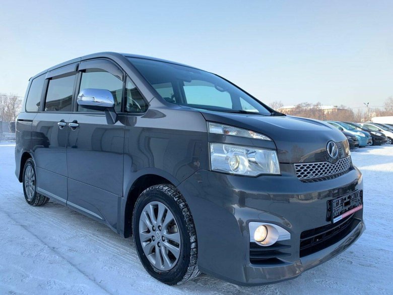 Toyota noah 2008