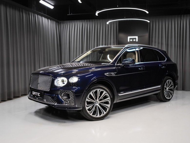 Бентли Бентайга 2023