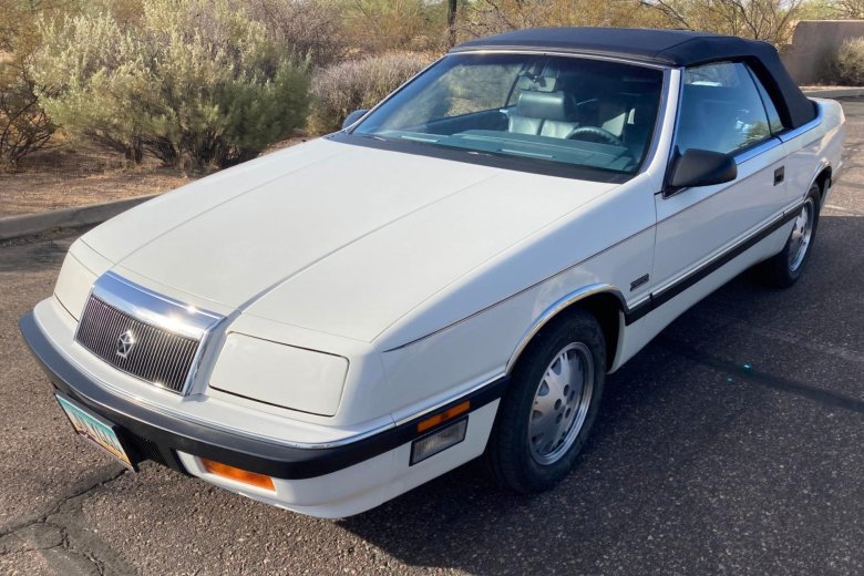 Lebaron chrysler 1989