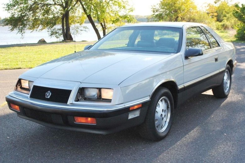 Chrysler LEBARON 1990
