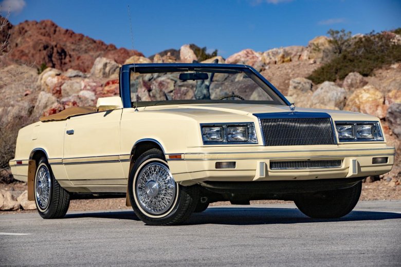Chrysler LEBARON