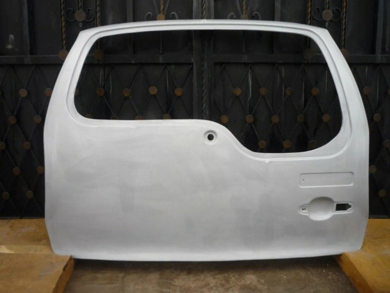 Задняя дверь нива шевроле