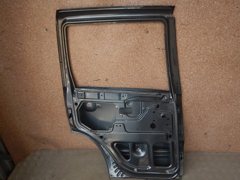 Дверь задняя правая митсубиси аутлендер 3