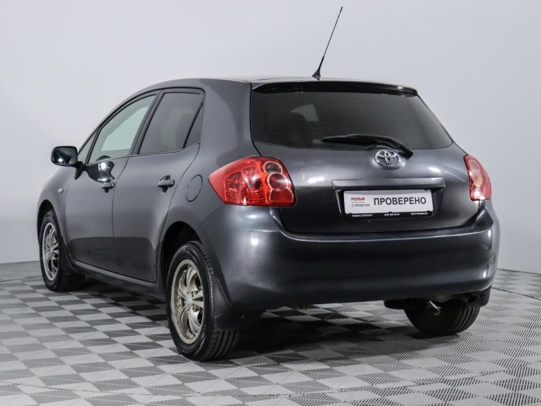 Тойота аурис 2008 1.6